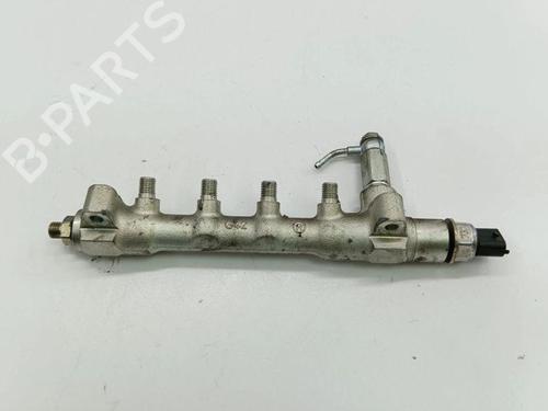 Used Injection rail CHEVROLET TRAX 1.7 TD AWD (131 hp) 28875902