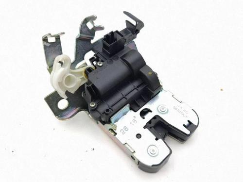 Used Tailgate lock Tailgate lock AUDI A4 B9 (8W2, 8WC) 2.0 TDI (150 hp) 40466189 40466189