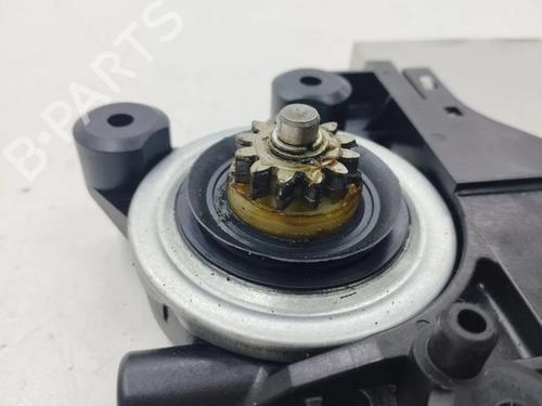 Right rear window motor FORD KUGA I 2.0 TDCi 4x4 | BP28904027E22 - Image 6