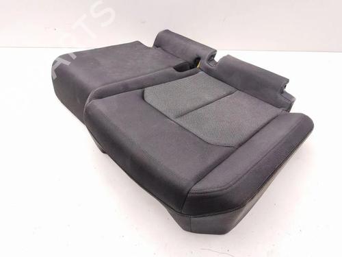 Used Rear seat Rear seat 30053435 30053435