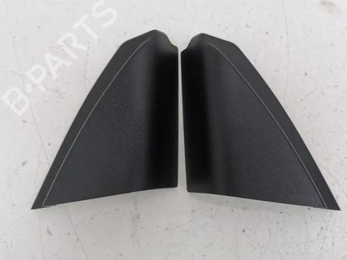 Used Door moulding trim NISSAN JUKE (F16_) 1.6 Hybrid (143 hp) 28864923
