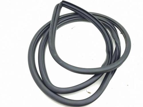 Used Rubber door seal Rubber door seal TOYOTA bZ4X (_EAM1_) EV (XEAM10) (204 hp) 40070017 40070017