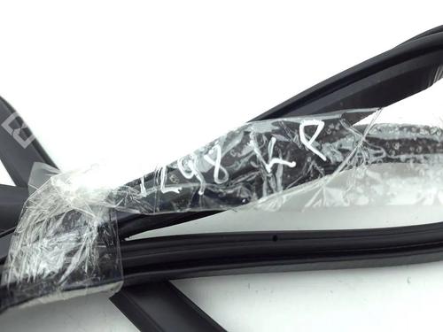 Gummiliste AUDI A6 C8 (4A2) 40 TDI | BP38501086C142  - Image 5