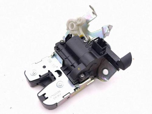 Tailgate lock AUDI A4 B9 (8W2, 8WC) 2.0 TDI | BP40466189C101 - Image 2