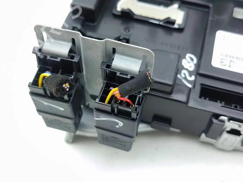 Electronic module NISSAN LEAF (ZE1) Electric | BP36332853M83 - Image 6