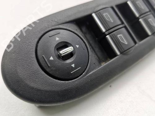 Right rear window switch FORD KUGA I 2.0 TDCi 4x4 | BP28887883I28 