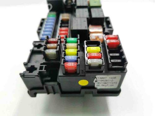 Sikringsdåse CHEVROLET TRAX 1.7 TD AWD | BP28877550E1 