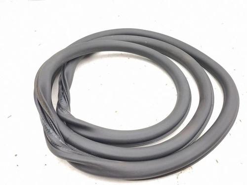 Used Rubber door seal Rubber door seal PEUGEOT 5008 III (KA_, KB_, KC_) e-210 (213 hp) 39939715 39939715