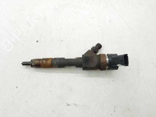Spreder / Dyse SUZUKI GRAND VITARA II (JT, TE, TD) 1.9 DDiS All-wheel Drive (JT419, TD44, JB419WD, JB419XD,... (129 hp) 28886515