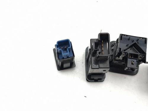 Switch LEXUS IS C (GSE2_) 250 (GSE20) | BP37610737I30  - Image 10