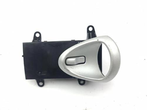 Venstre fortil invendig håndtag Venstre fortil invendig håndtag NISSAN 350Z Coupe (Z33) 3.5 (AAZ33) (280 hp) 28879165 28879165