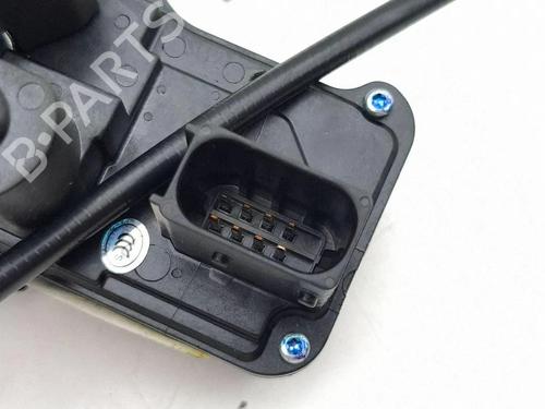 Rear right lock TESLA MODEL S (5YJS) 70D AWD | BP38019019C99 - Image 5