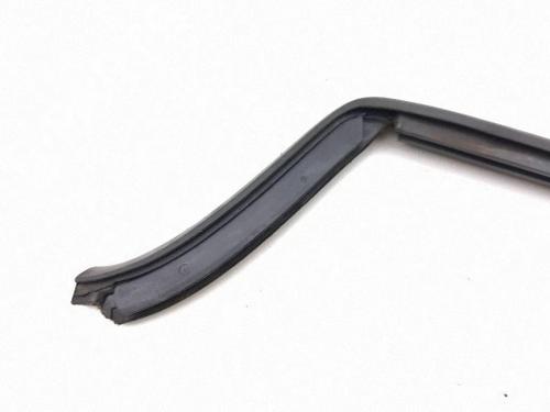 Used Rubber door seal Rubber door seal BMW i3 (I01) Electric (170 hp) 40466323 40466323