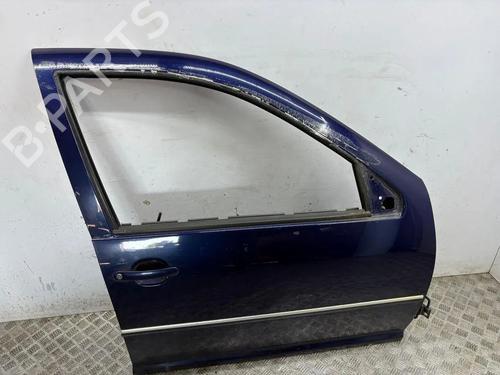 Used Right front door Right front door 33228106 33228106