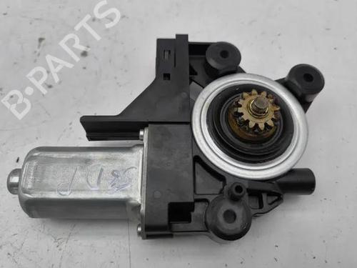 Used Right front window motor VOLVO V70 II (285) D5 (163 hp) 28841269