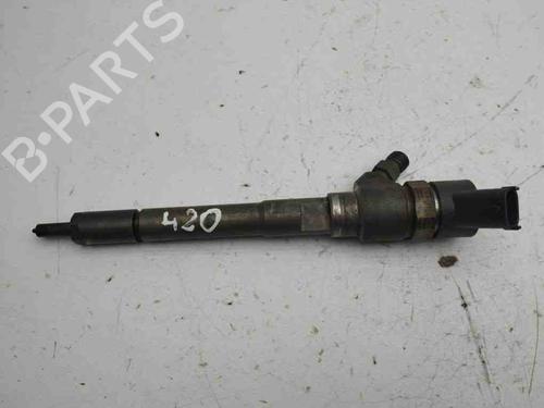 Used Injector CHEVROLET CAPTIVA (C100, C140) 2.0 D 4WD (150 hp) 28892283