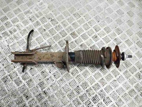 Used Right front shock absorber TOYOTA YARIS (_P1_) 1.4 D-4D (NLP10_, NLP10R) (75 hp) 28849928