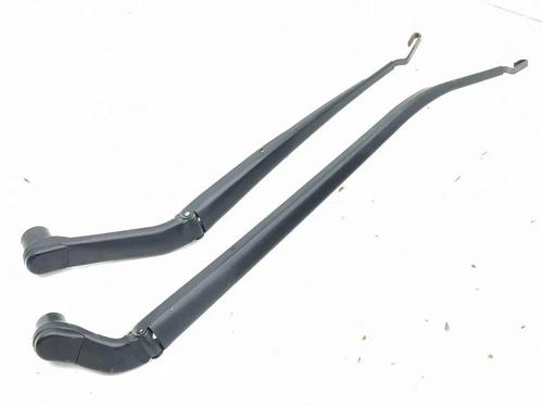Used Front windshield wiper arm Front windshield wiper arm 39258383 39258383