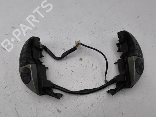 Used Steering wheel controls TOYOTA PRIUS Saloon (_W1_) 1.5 Hybrid (NHW1_) (72 hp) 28864401
