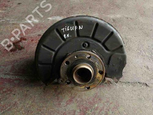 Used Left front steering knuckle VW TIGUAN (5N_) 2.0 TDI 4motion (140 hp) 28885540