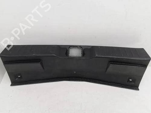 Used Tailgate trim NISSAN JUKE (F16_) 1.6 Hybrid (143 hp) 28864978