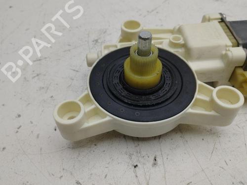 Left rear window motor CHRYSLER GRAND VOYAGER V (RT) 2.8 CRD | BP28899493E23