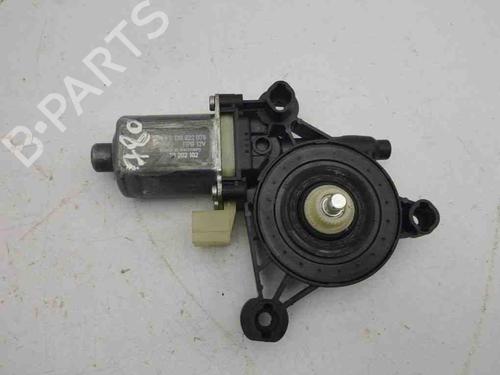 Używane Silniczek podnośnika szyby przedniej lewej AUDI Q2 (GAB, GAG) 35 TFSI (150 hp) 28899814