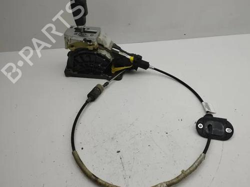 Used Gear lever VOLVO XC60 II (246) D4 (190 hp) 28862436