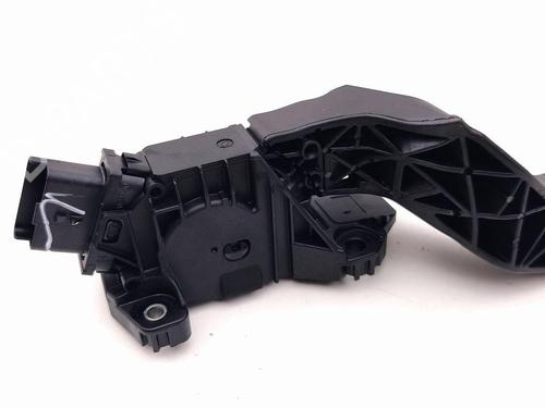 Pedal PEUGEOT 2008 II (UD_, US_, UY_, UJ_, UR_, UC_) 1.2 PureTech 130 (USHNS, URHNS) | BP29829242I4 