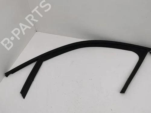 Used Rubber door seal CITROËN C4 III (BA_, BB_, BC_) ë-C4 (BCZKXC, BZCKSC) (136 hp) 28865098