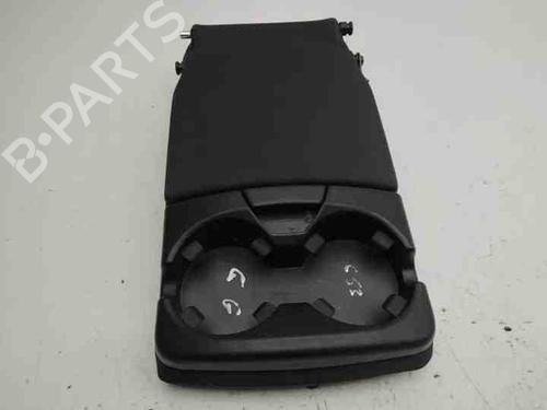 Used Armrest / Center console VOLVO V50 (545) 1.6 D (110 hp) 28853454