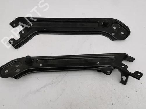 Used Left headlight support SKODA OCTAVIA I (1U2) 2.0 (116 hp) 28862546
