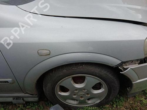 Used Right front fenders Right front fenders 38244952 38244952