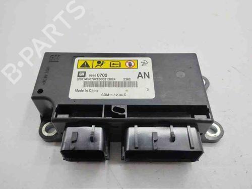 Used ECU airbags OPEL ANTARA A (L07) 2.2 CDTi 4x4 (184 hp) 28904019
