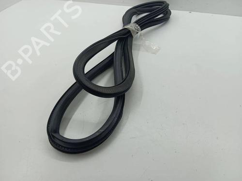 Gummiliste SEAT ATECA (KH7, KHP) 1.4 TSI | BP36139310C142 - Image 5