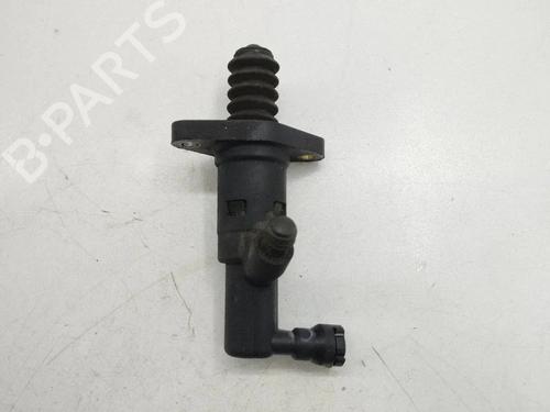 Used Clutch slave cylinder Clutch slave cylinder SEAT ATECA (KH7, KHP) 1.4 TSI (150 hp) 40209352 40209352