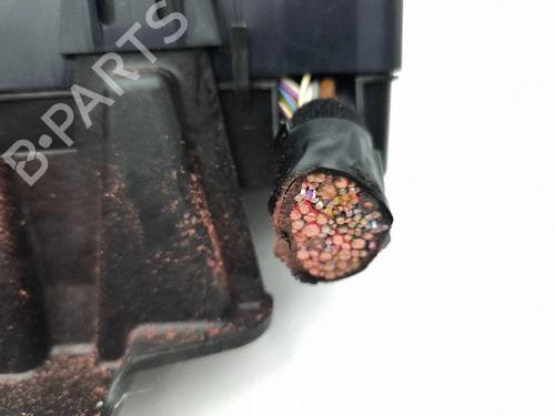 Fuse box MASERATI GHIBLI III (M157) 3.0 D | BP37586041E1 - Image 4