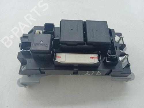 Used Fuse box Fuse box LEXUS NX (_Z1_) 300h AWD (AYZ15_, AYZ15R) (197 hp) 40230718 40230718