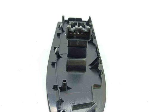 Left rear window switch SUZUKI GRAND VITARA II (JT, TE, TD) 1.9 DDiS All-wheel Drive (JT419, TD44, JB419WD, JB419XD,... | BP28886539I29