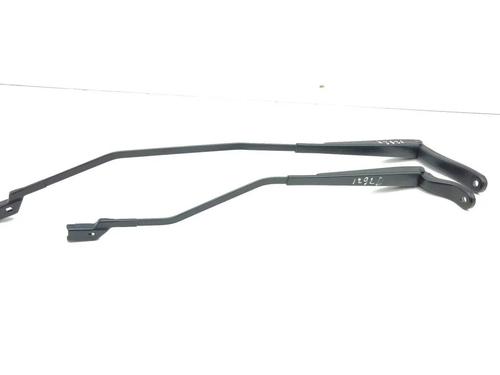 Used Front windshield wiper arm Front windshield wiper arm 33914342 33914342
