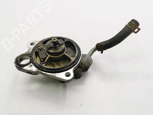 Used Vacuum pump Vacuum pump TOYOTA YARIS (_P9_) 1.4 D-4D (NLP90_, NLP90R) (90 hp) 40209392 40209392