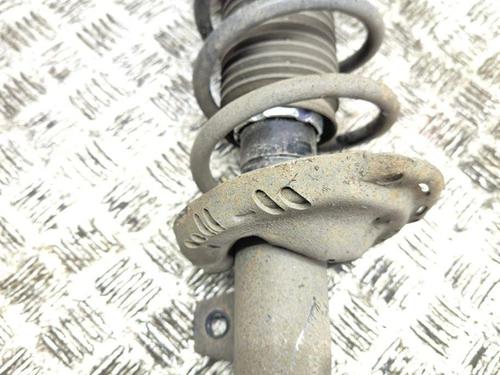 Høyre foran støtdemper VW T-ROC (A11, D11) 1.5 TSI | BP28905727M17