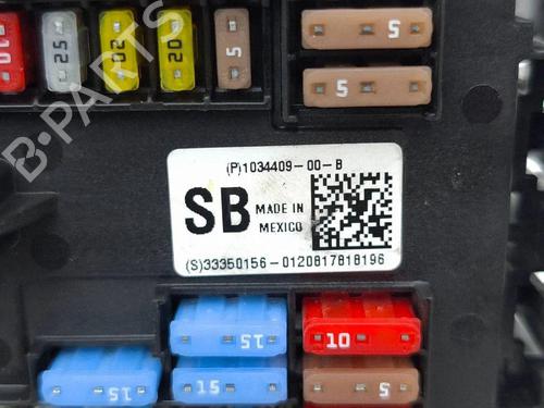 Fuse box TESLA MODEL S (5YJS) 70D AWD | BP37689980E1 - Image 7