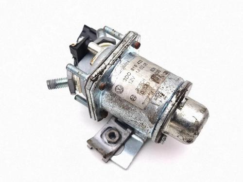 Used Electronic sensor Electronic sensor VW PHAETON (3D1, 3D2, 3D3, 3D4, 3D6, 3D7, 3D8, 3D9) 3.0 V6 TDI 4motion (240 hp) 40069697 40069697