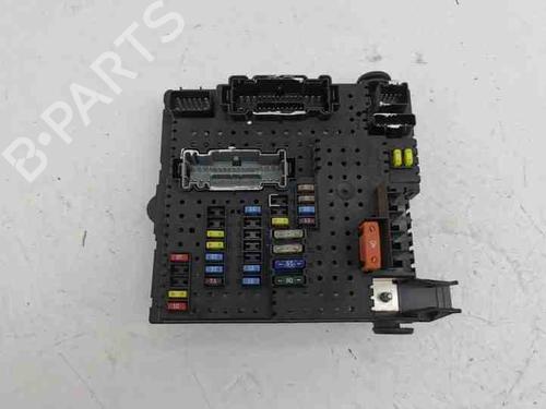 Used Fuse box VOLVO XC90 I (275) T6 AWD (272 hp) 28846980