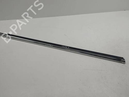 Dørliste Dørliste OPEL VECTRA C Estate (Z02) 1.9 CDTI (F35) (150 hp) 36163747 36163747