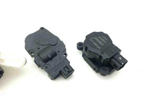 Electronic module JAGUAR XE (X760) 2.0 D | BP28878003M83