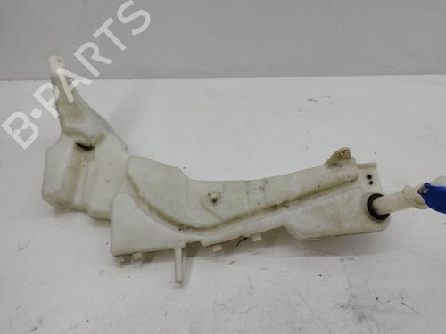 Used Windscreen washer tank FORD KUGA I 2.0 TDCi (136 hp) 28888105
