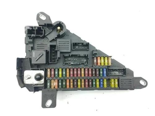 Used Fuse box Fuse box 28850391 28850391