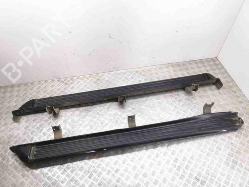 Used Right sideskirt NISSAN NAVARA (D22) 3.0 TD 4x4 (150 hp) 28905957